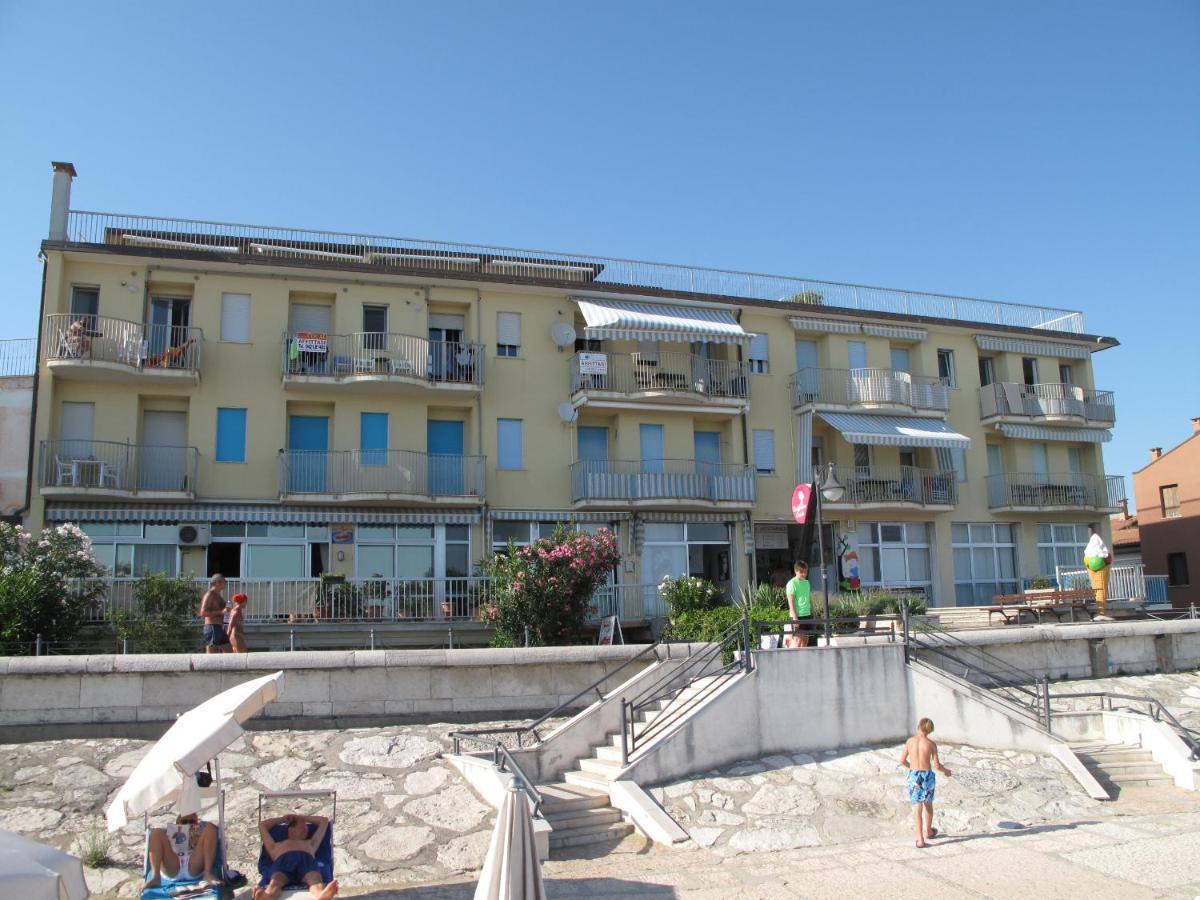 Penthouse Attico Mara Apartment Caorle Ngoại thất bức ảnh