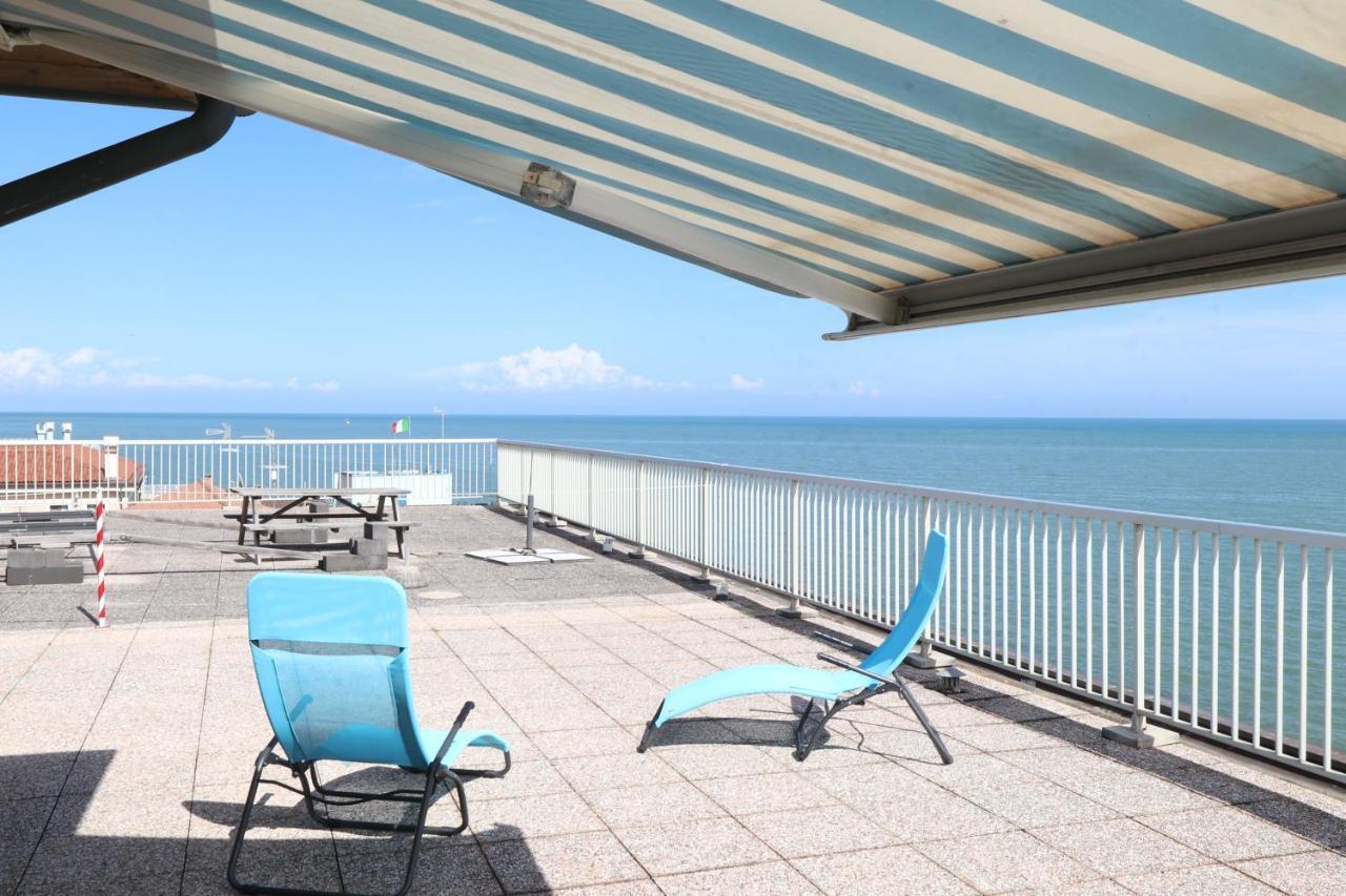 Penthouse Attico Mara Apartment Caorle Ngoại thất bức ảnh