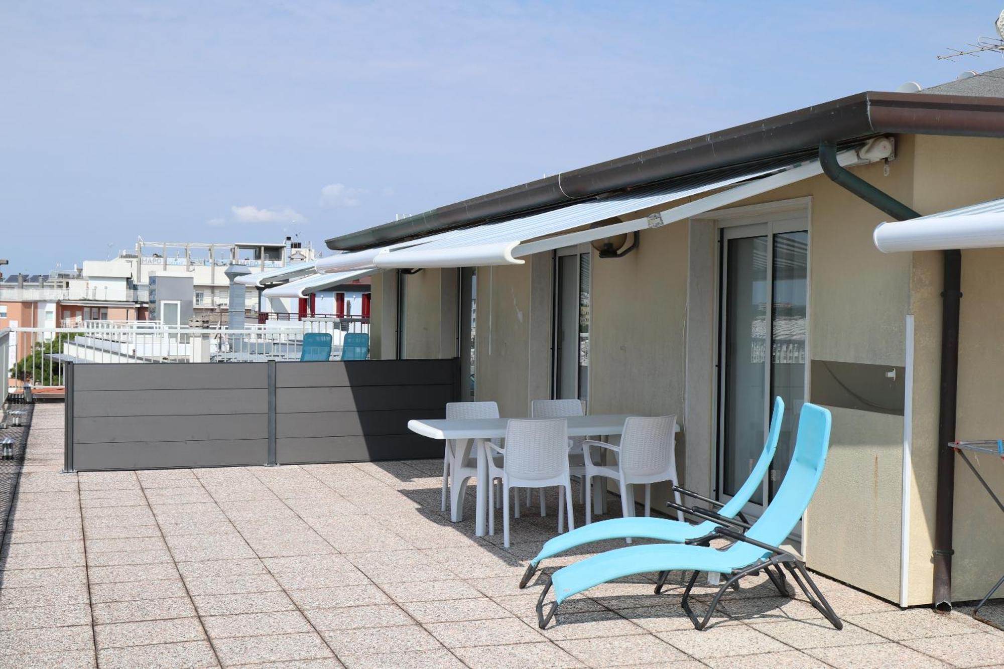 Penthouse Attico Mara Apartment Caorle Ngoại thất bức ảnh