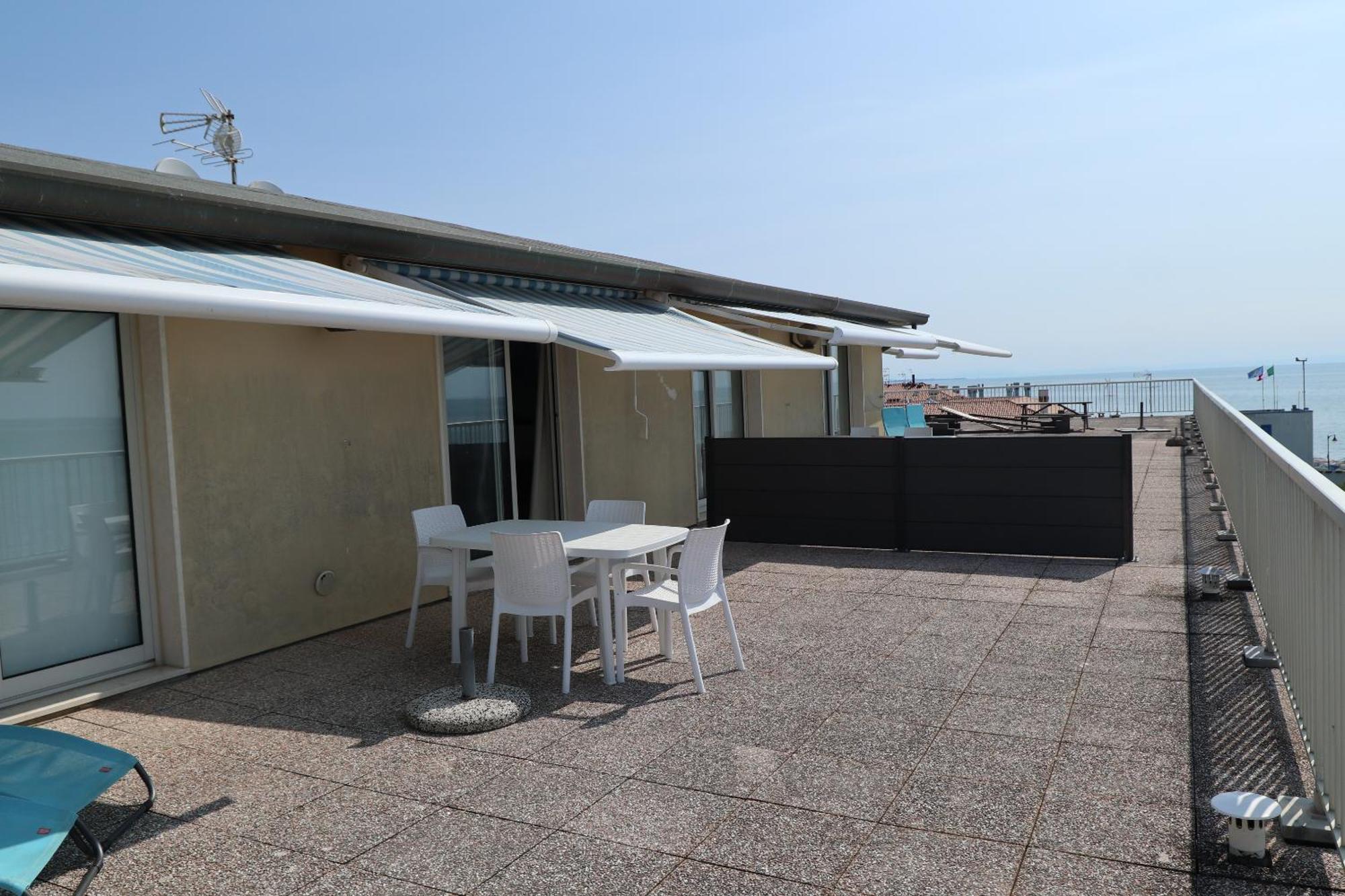 Penthouse Attico Mara Apartment Caorle Ngoại thất bức ảnh