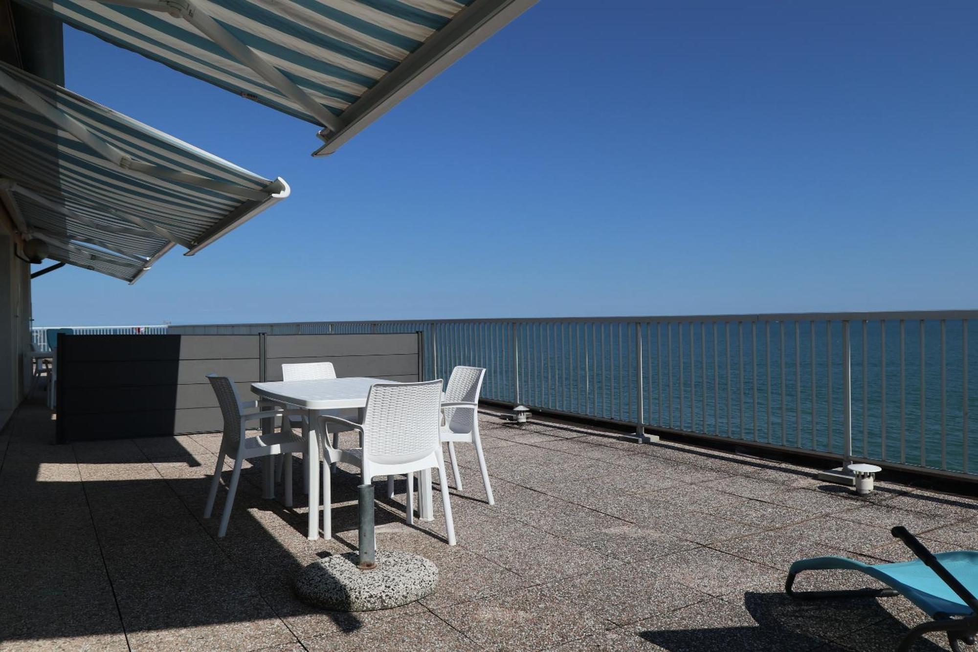 Penthouse Attico Mara Apartment Caorle Ngoại thất bức ảnh