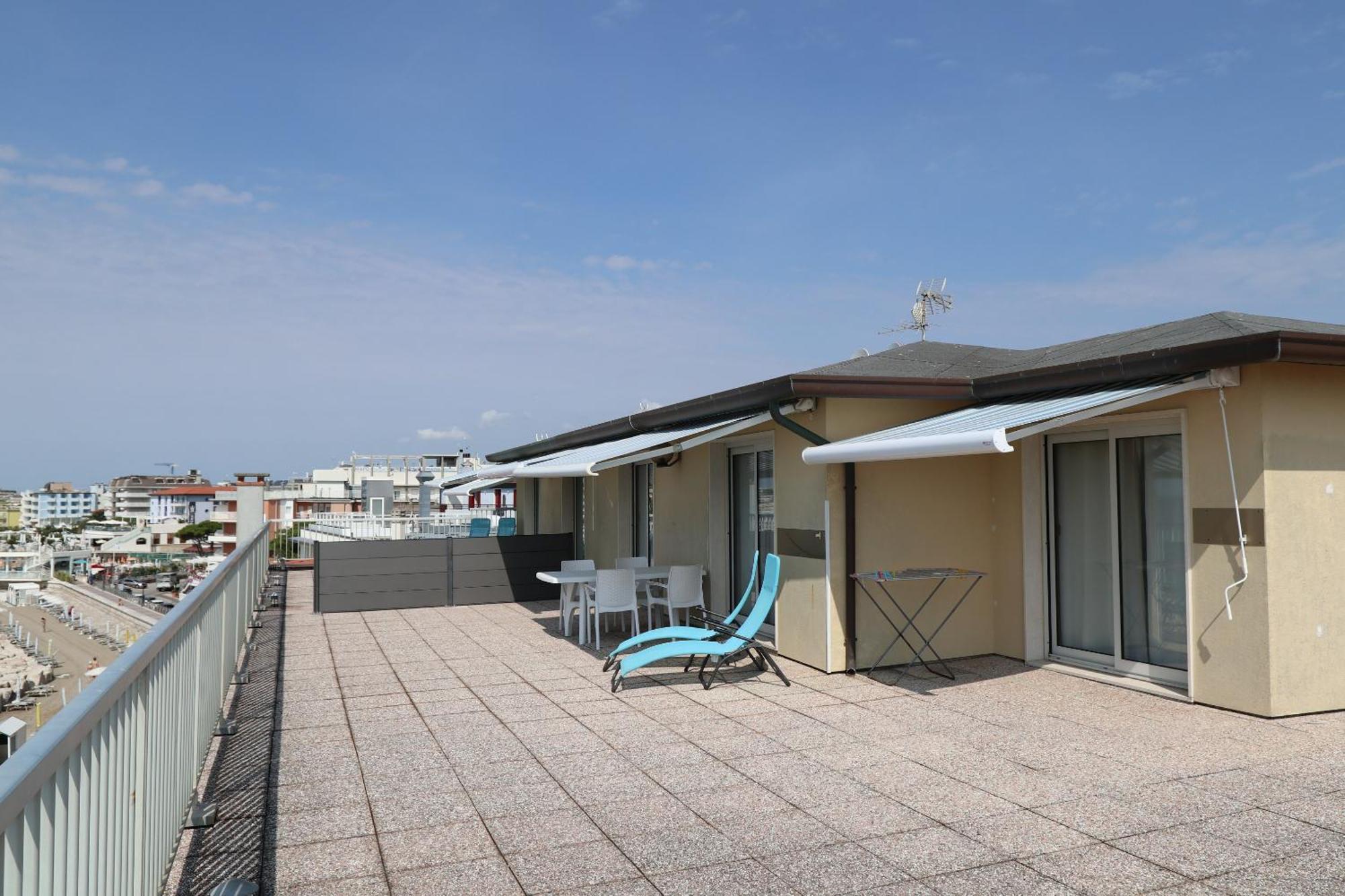 Penthouse Attico Mara Apartment Caorle Ngoại thất bức ảnh